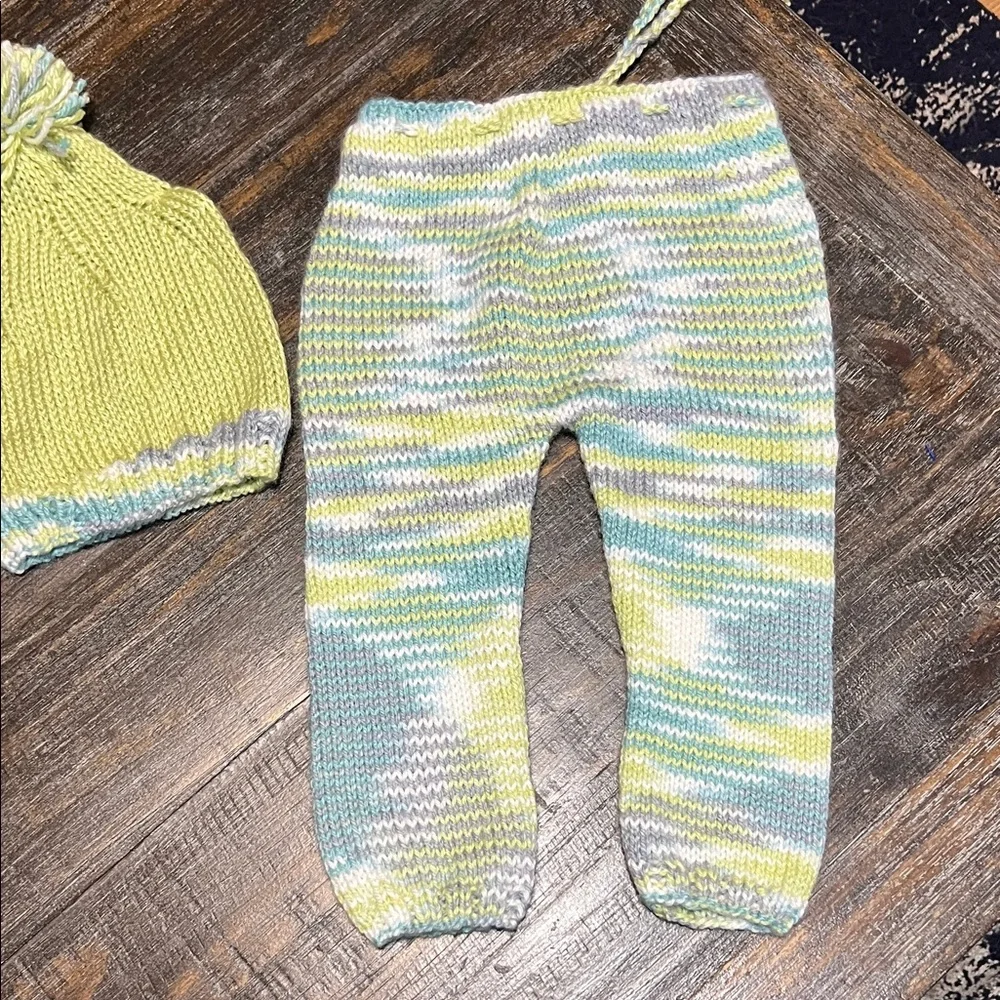 Cozy Knit Hat and Pants Set for Kids - Yellow and Blue